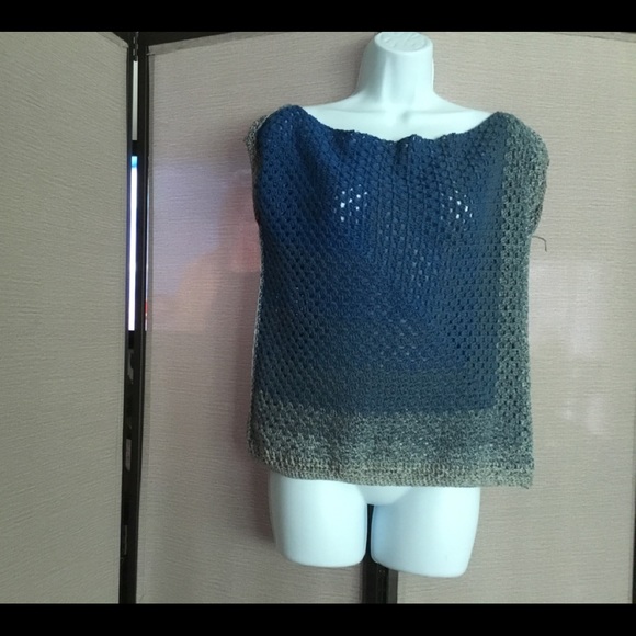 Handmade crocheted top - Picture 5 of 9